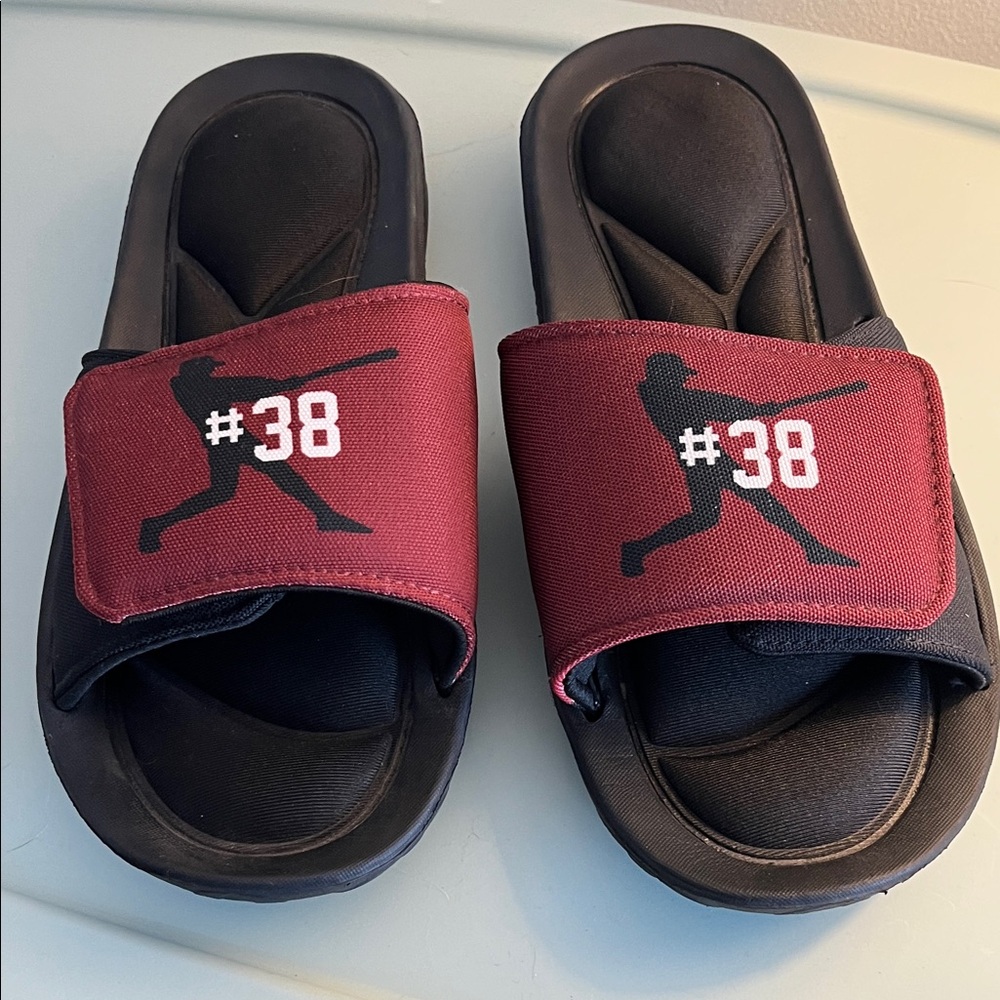 Nike Black and Maroon Slide‎ Sandals